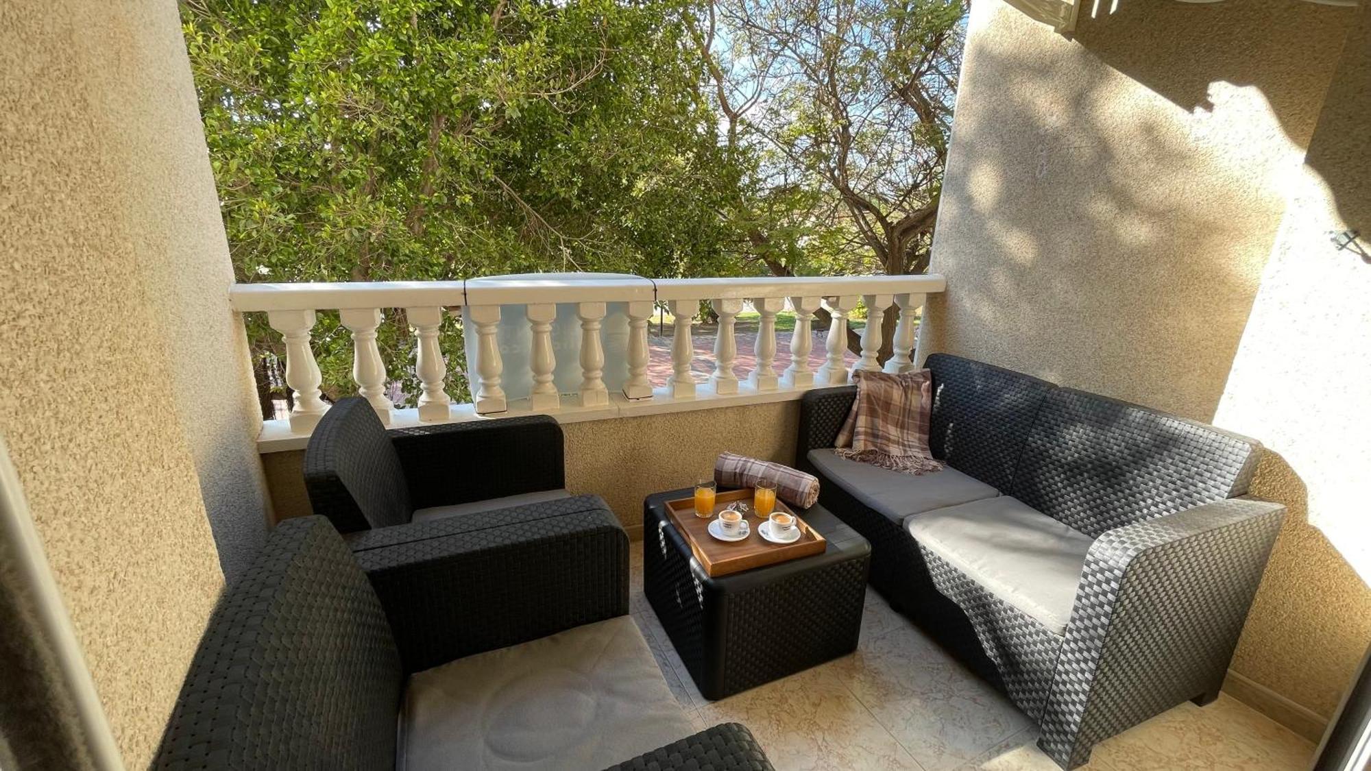 113 Beach And Trees - Alicante Holiday ตอร์เรเวียคา ภายนอก รูปภาพ